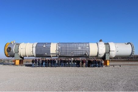 Beatrice fertilizer plant receives massive new ammonia converter